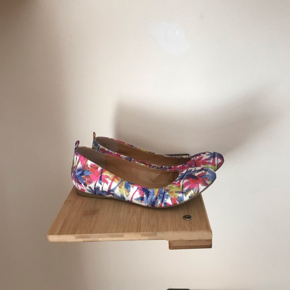 Audrey Brooke Shoes - Audrey Brooke Newport Flats